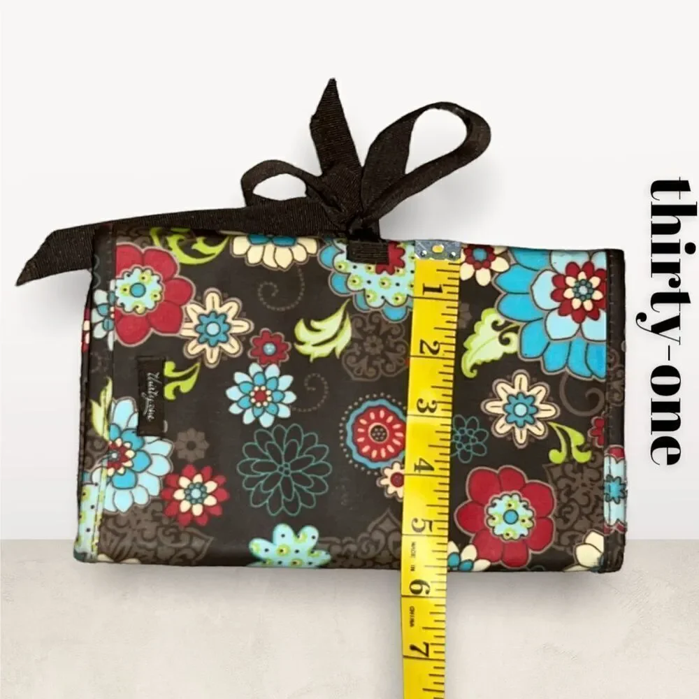 THIRTY-ONE Trifold Organizer with Tie